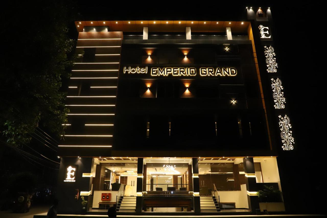 Hotel Emperio Grand Λάκναου Εξωτερικό φωτογραφία